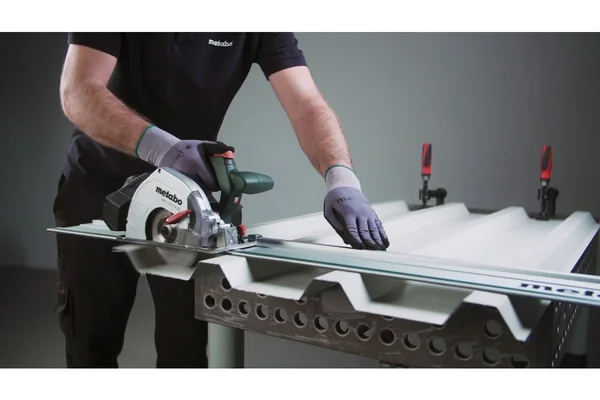 Metabo 600771890 pilarka tarczowa MKS 18 LTX 58 18 V 165 mm, walizka, bez akumulatora