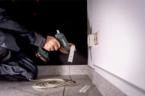Metabo 600797840 akumulatorowy pistolet do klejenia na gorąco HK 18 LTX 20 18 V, metaBOX, bez akumulatora