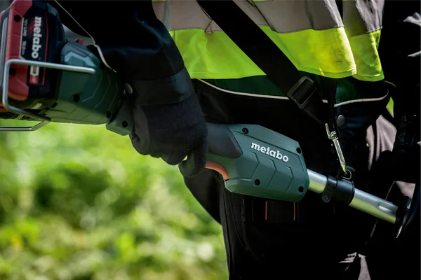 Metabo 601610850 kosa mechaniczna akumulatorowa FSD 36-18 LTX BL 40 18 V, bez akumulatora