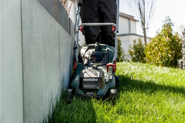 Metabo 601716850 kosiarka akumulatorowa RM 36-18 LTX BL 36 18 V, bez akumulatora