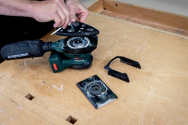 Metabo 602036850 akumulatorowa szlifierka oscylacyjna PowerMaxx SRA 12 BL 12 V, bez akumulatora