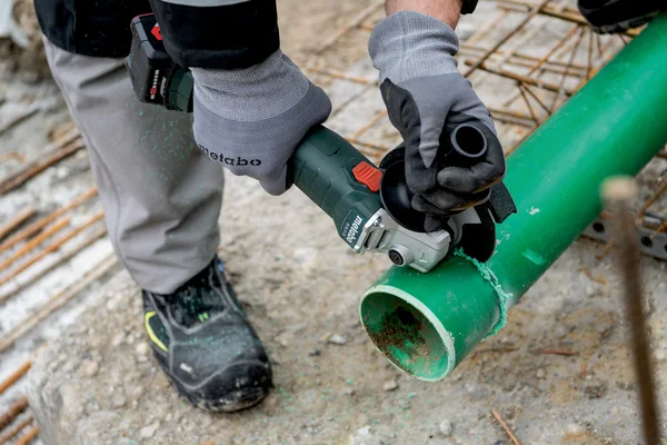 Metabo 602249650 akumulatorowa szlifierka kątowa W 18 L 9-125 Quick 18 V 125 mm, 2×5,2 Ah, metaBOX