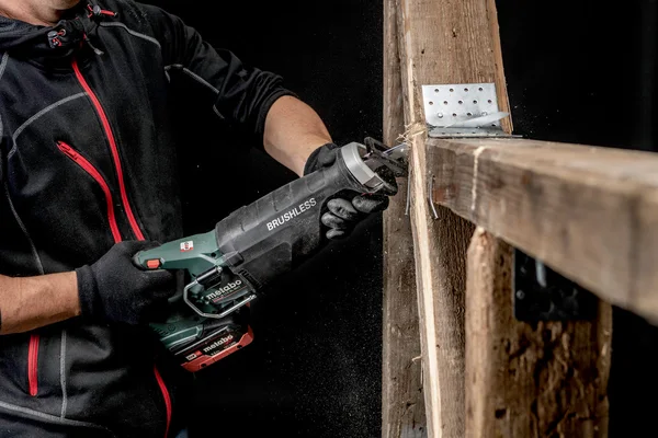 Metabo 602258810 akumulatorowa piła szablasta SSEP 18 LTX BL MVT 18 V, 2×8,0 Ah, metaBOX