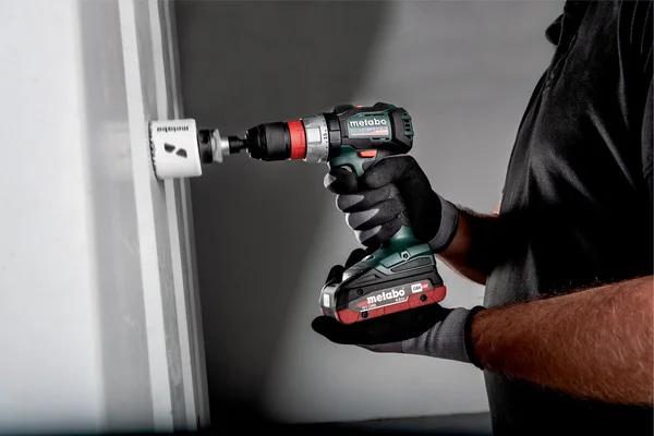 Metabo 602334800 wiertarko-wkrętarka akumulatorowa BS 18 LT BL Q 18 V 75 Nm, 2×4,0 Ah, metaBOX