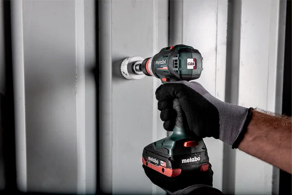 Metabo 602334800 wiertarko-wkrętarka akumulatorowa BS 18 LT BL Q 18 V 75 Nm, 2×4,0 Ah, metaBOX