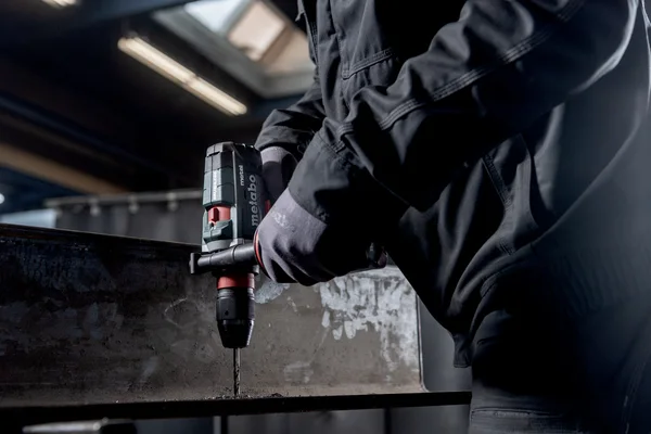 Metabo 603180660 wiertarko-wkrętarka akumulatorowa BS 18 LTX-3 BL Q I Metal 18 V 130 Nm, 2×5,5 Ah, metaBOX Metabo 603180660 wiertarko-wkrętarka akumulatorowa BS 18 LTX-3 BL Q I Metal 18 V 130 Nm, 2×5,5 Ah, metaBOX