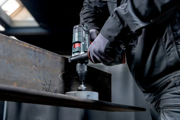 Metabo 603181660 wiertarko-wkrętarka akumulatorowa BS 18 LTX-3 BL I Metal 18 V 130 Nm, 2×5,5 Ah, metaBOX