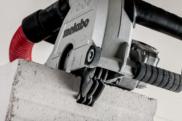 Metabo 604040900 bruzdownica MFE 40, walizka Metabo 604040900 bruzdownica MFE 40 125 mm 1900 W, walizka