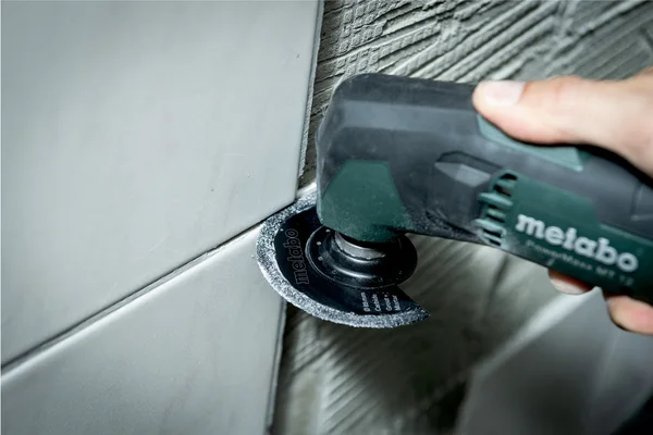 Metabo 613089510 multinarzędzie akumulatorowe PowerMaxx MT 12 12 V, 2×2,0 Ah, metaBOX
