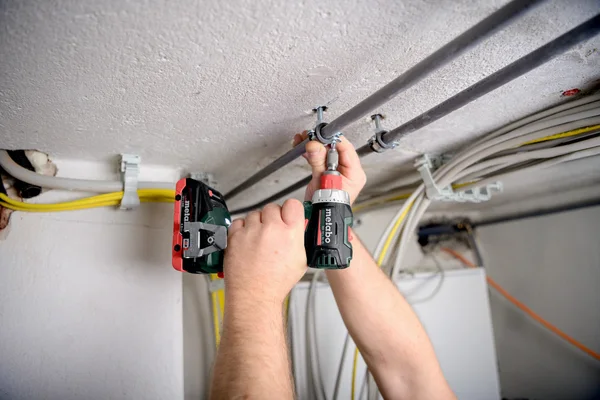 Metabo 613156850 wiertarko-wkrętarka akumulatorowa BS 18 L BL Q 18 V 65 Nm, bez akumulatora