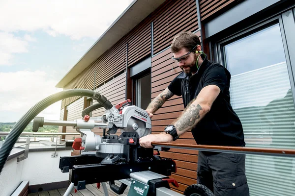 Metabo 614216850 kapówka akumulatorowa KGS 18 LTX BL 216 18 V 216 mm, bez akumulatora Metabo 614216850 kapówka akumulatorowa KGS 18 LTX BL 216 18 V 216 mm, bez akumulatora