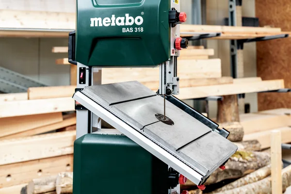 Metabo 619009000 pilarka taśmowa BAS 318 Precision WNB 900 W