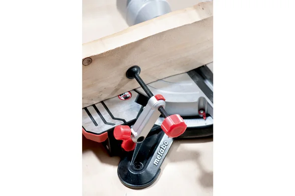Metabo 619261000 kapówka KGSV 216 M 216 mm 1350 W Metabo 619261000 kapówka KGSV 216 M 216 mm 1350 W