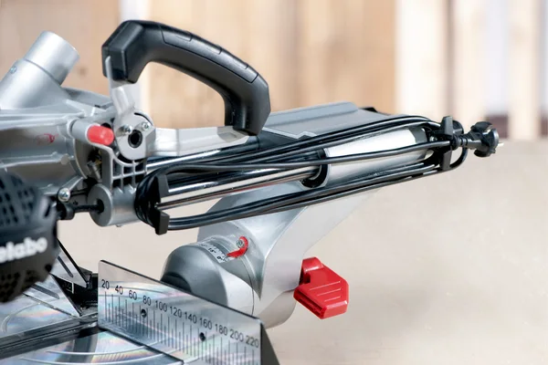 Metabo 619261000 kapówka KGSV 216 M 216 mm 1350 W Metabo 619261000 kapówka KGSV 216 M 216 mm 1350 W
